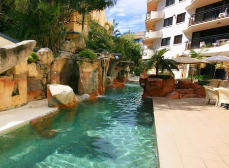 Caribbean Resort - Accommodation Main Beach 2