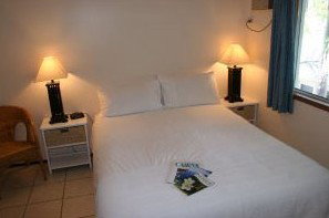 Zimzala Retreat Bed & Breakfast - Accommodation Main Beach 0