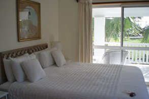 Zimzala Retreat Bed & Breakfast - Accommodation Main Beach 1