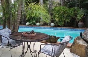 Zimzala Retreat Bed & Breakfast - Accommodation Main Beach 3