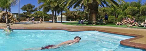 Macdonnell Range Holiday Park - Accommodation Main Beach 3