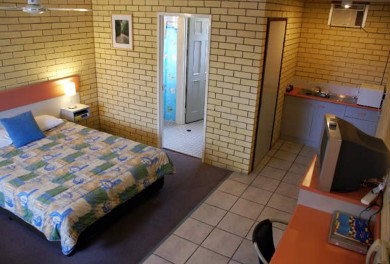 Beachside Motor Inn - Accommodation Main Beach 2