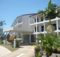 L'Amor Holiday Apartments - Accommodation Main Beach