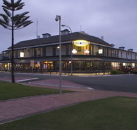 Grand Tasman Hotel