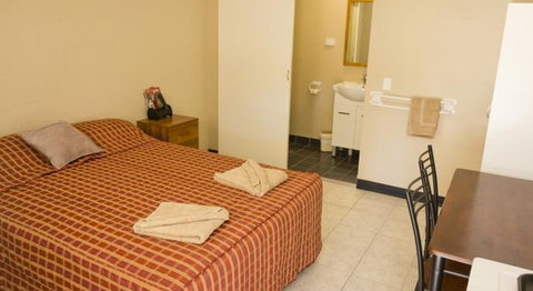 The Beagle Motor Inn - Accommodation Main Beach 4