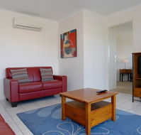 Kings Way Apartments - Accommodation Main Beach