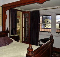 Newcomen Bed and Breakfast - Accommodation Main Beach