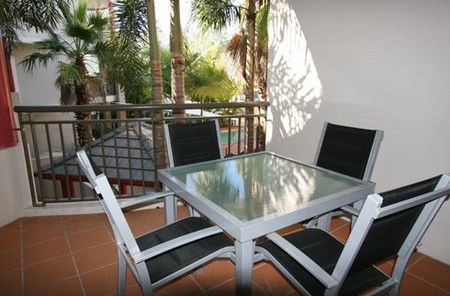 Burleigh On The Beach - Accommodation Main Beach 1