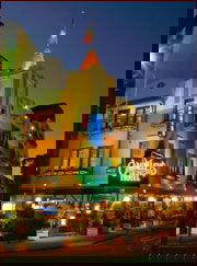 O'Malleys Hotel - Accommodation Main Beach 0