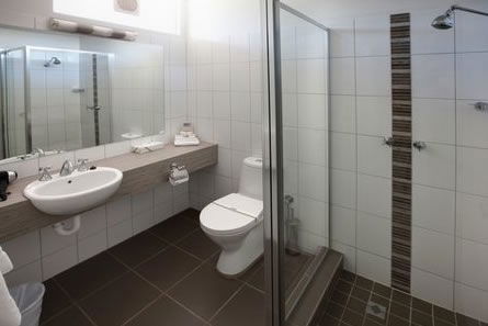 Sandors Motor Inn - Accommodation Main Beach 4