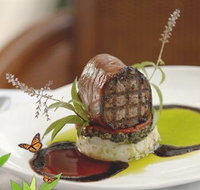 Absolute Beachfront Novotel Pacific Bay - Accommodation Main Beach