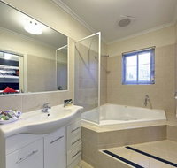 Comfort Inn And Suites Georgian Albury - Accommodation Main Beach