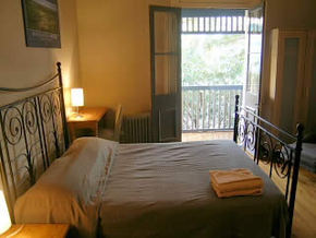 Billabong Gardens - Accommodation Main Beach 3