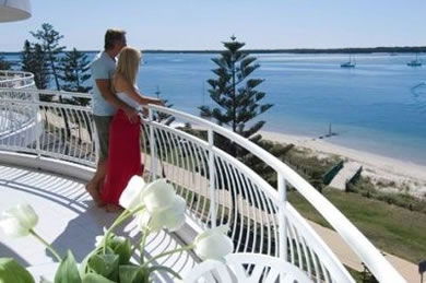 Atrium Resort - Accommodation Main Beach 6