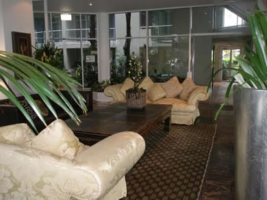Atrium Resort - Accommodation Main Beach 8