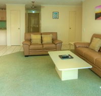 The Bay Apartments - Accommodation Main Beach