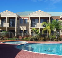 Country Comfort Inter City Perth Hotel  Apartments - Accommodation Main Beach
