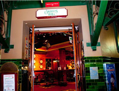 O'Malleys Hotel - Accommodation Main Beach 2