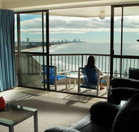 Gemini Court Holiday Apartments - Accommodation Main Beach