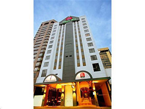 Ibis Melbourne - Accommodation Main Beach 0