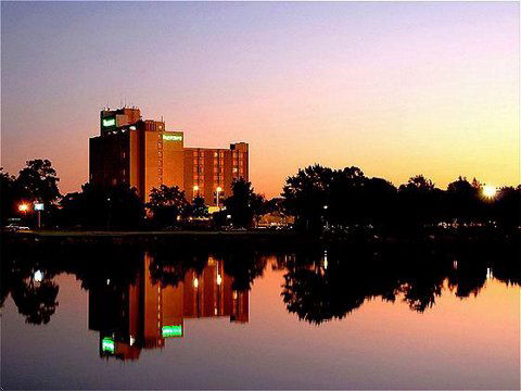 Mercure Sydney Airport - Accommodation Main Beach 0