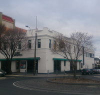 Brighton Hotel - Accommodation Main Beach