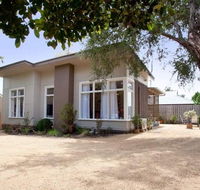 Driftwood Beach Cottage - Accommodation Main Beach