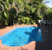 Royal Hotel Resort - Accommodation Main Beach