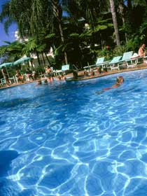 Comfort Inn & Suites Mari Court