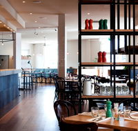 Plough Hotel - Accommodation Main Beach