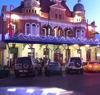 York Hotel The - Accommodation Main Beach