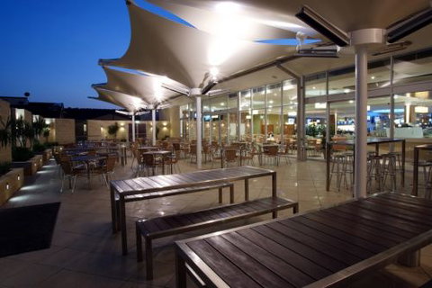 Gosford Rsl Club & Galaxy Motel - West Gosford - Accommodation Main Beach 0