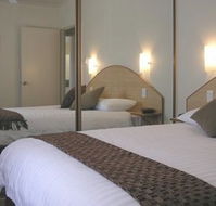 Bay Beach Motel - Accommodation Main Beach