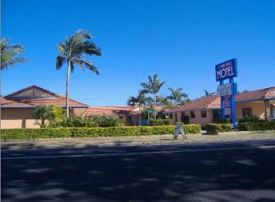 Twin Pines Motel - Accommodation Main Beach 0