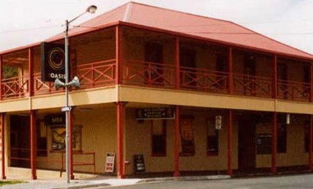 Mount Lyell Motor Inn - Accommodation Main Beach 0