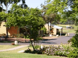 Helidon Natural Springs Spa Resort Motel - Accommodation Main Beach