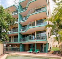 Bay Views Harbourview Apartments - Accommodation Main Beach