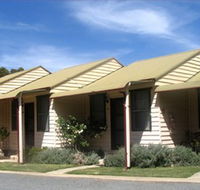 The Village Cabins - Accommodation Main Beach