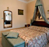 Victoria House Motor Inn - Accommodation Main Beach