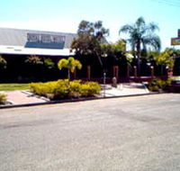 Royal Hotel Resort - Accommodation Main Beach