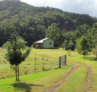 Eighteen Mile Cottage and Homestead - Accommodation Main Beach