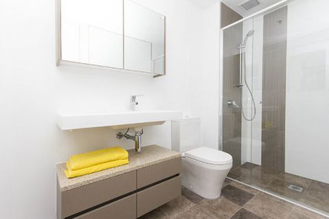 Astra Apartments Canberra - Accommodation Main Beach 4