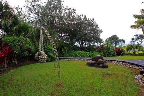 ArtHOUSE Beachfront Accommodation - Accommodation Main Beach 5