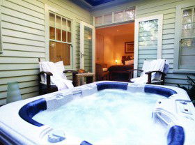 Treetops At Lochiel - Accommodation Main Beach 0