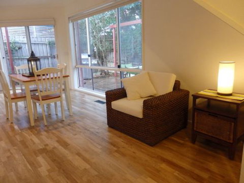 CENTREPOINT UNITS - HEIDELBERG - Accommodation Main Beach 5