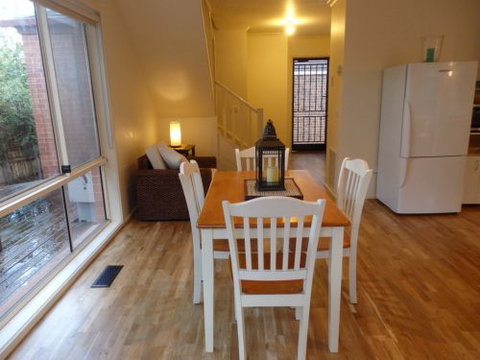 CENTREPOINT UNITS - HEIDELBERG - Accommodation Main Beach 7