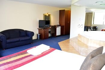 City Park Hotel - Accommodation Main Beach 12