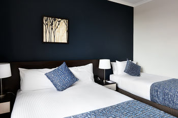 175 (formerly Wesley Lodge) - Accommodation Main Beach 8
