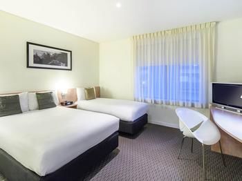 Ibis Melbourne Hotel And Apartments - Accommodation Main Beach 63