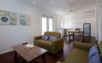 Ocean Beach Resort & Holiday Park - Accommodation Main Beach 28